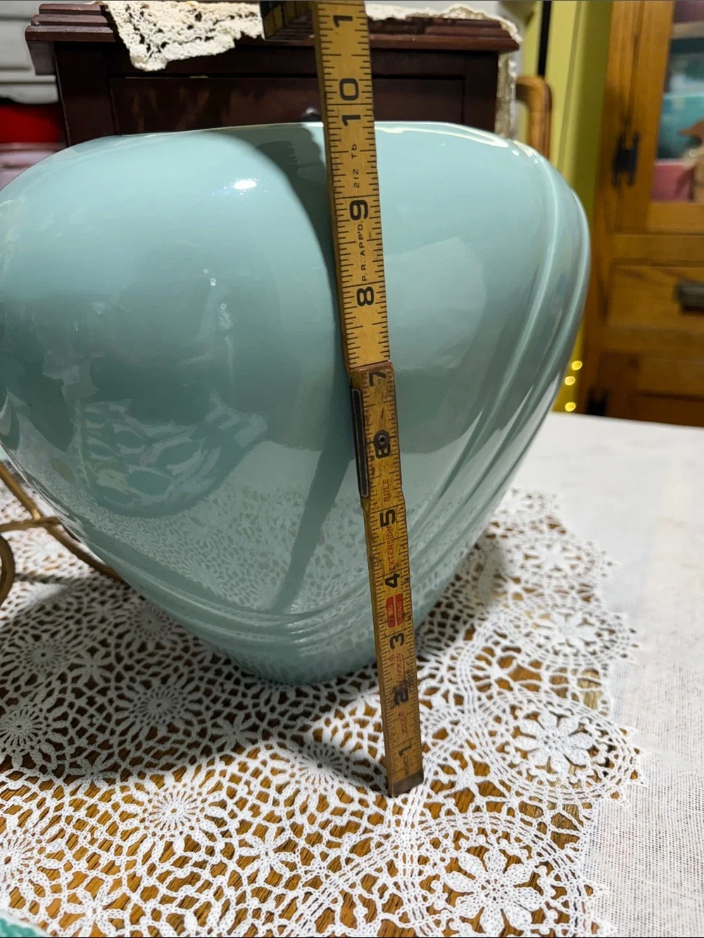 vintage 1980s Haeger art deco revival ceramic vase pastel seafoam green